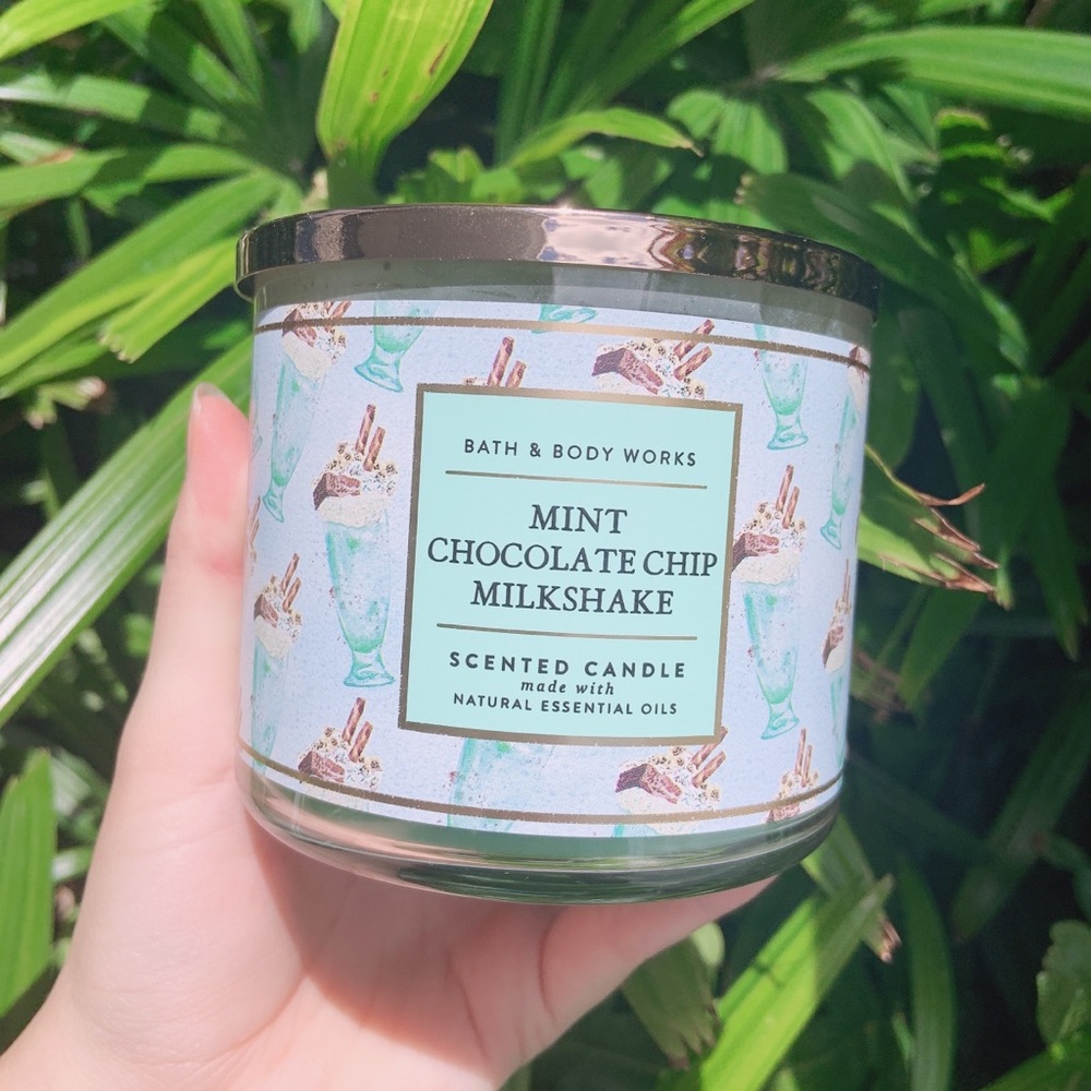 BBW Mint Chocolate chip Milkshake candle - Picture 8 of 10